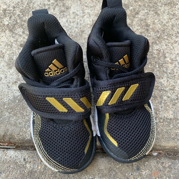 Toddler size 5 adidas.  High tops are size 6. - Picture 4 of 5